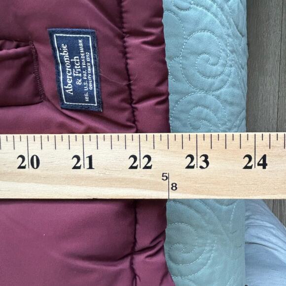 Abercrombie & Fitch Puffer Vest, Burgundy, Faux Fur Hood, Sz S - Picture 9 of 9